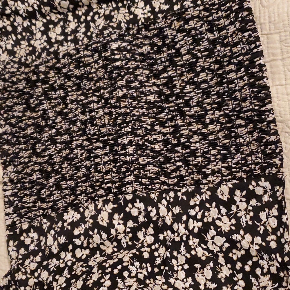Levi's Crop Top - Picture 6 of 10